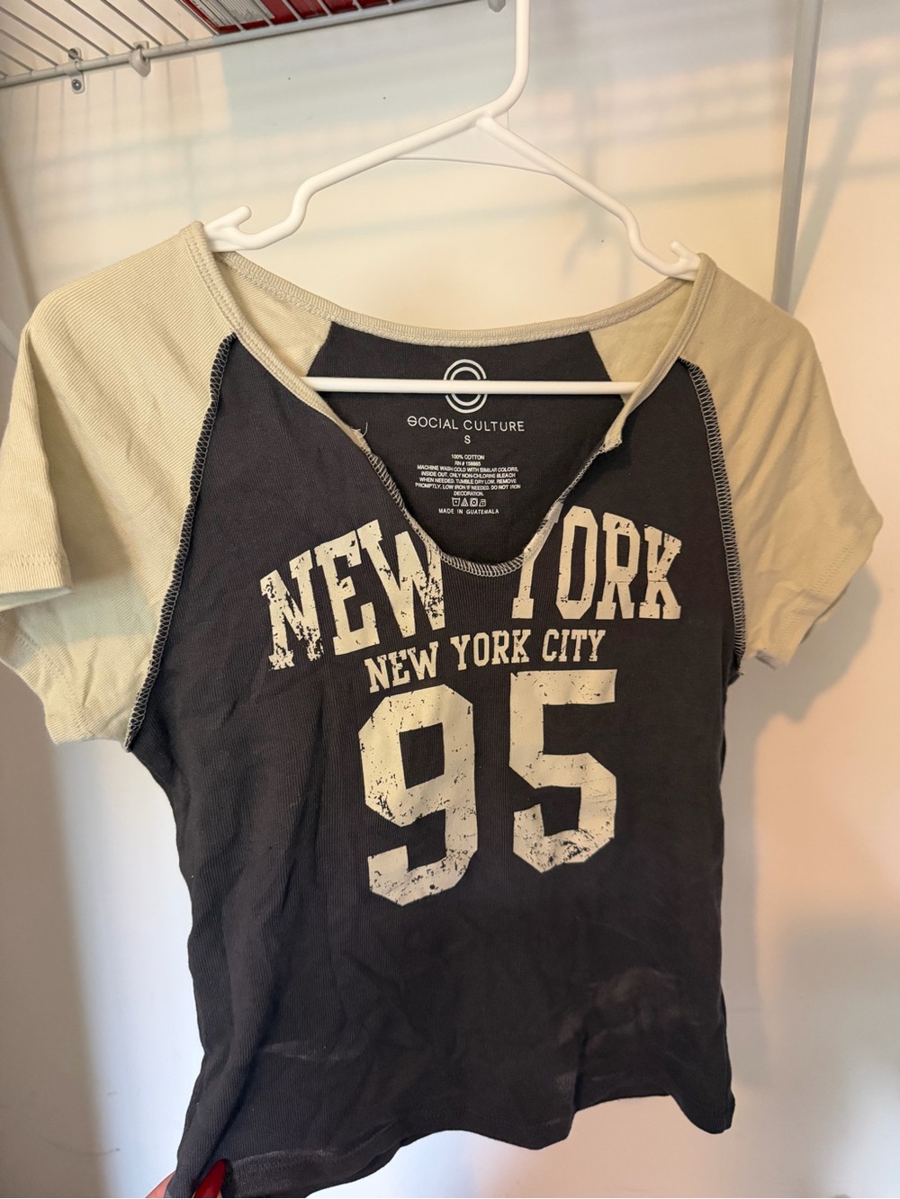 New York City '95 Raglan Tee - Faded Grey & Cream